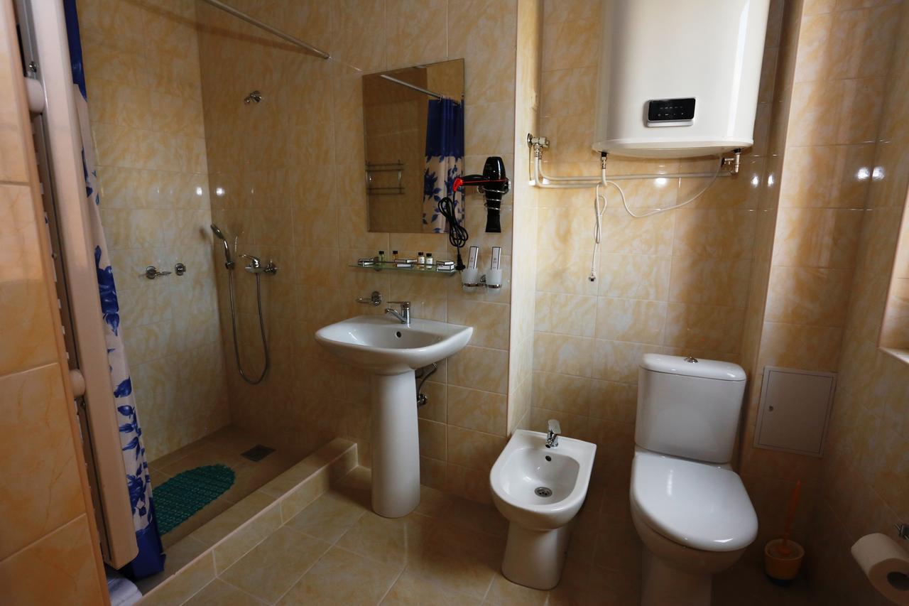 Hotel Acra Suchumi Zewnętrze zdjęcie