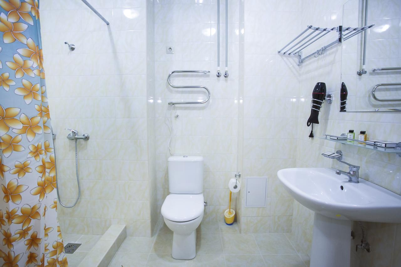 Hotel Acra Suchumi Zewnętrze zdjęcie