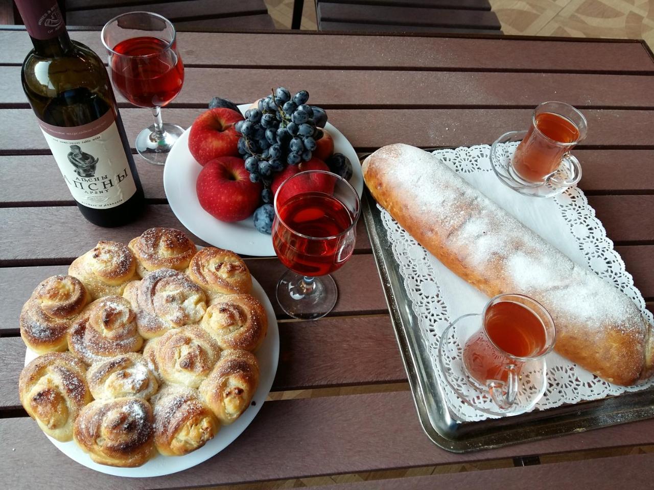 Hotel Acra Suchumi Zewnętrze zdjęcie